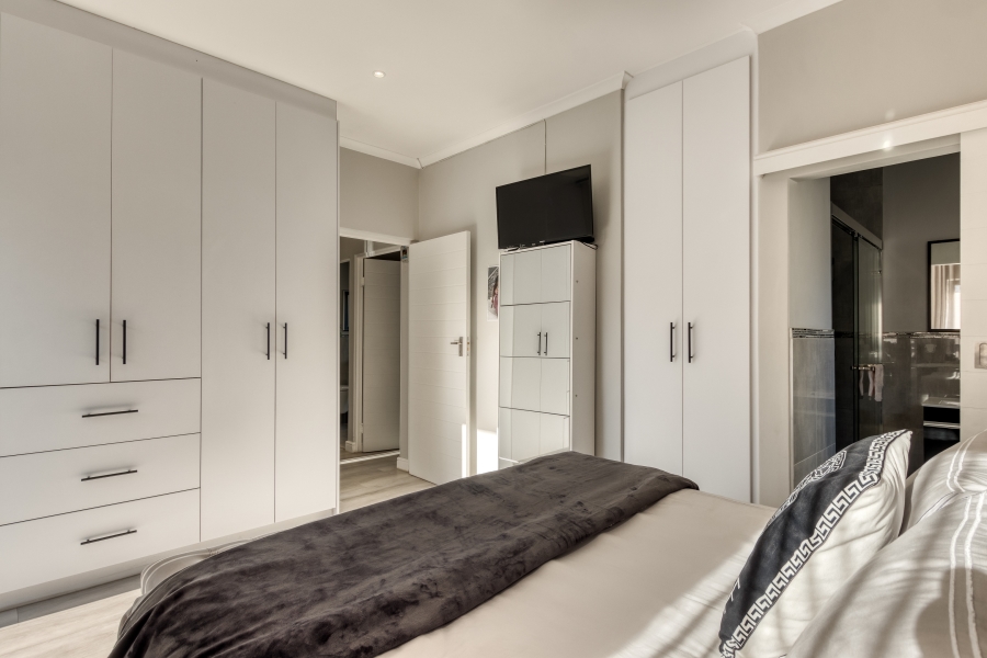 3 Bedroom Property for Sale in Aan de Wijnlanden Western Cape